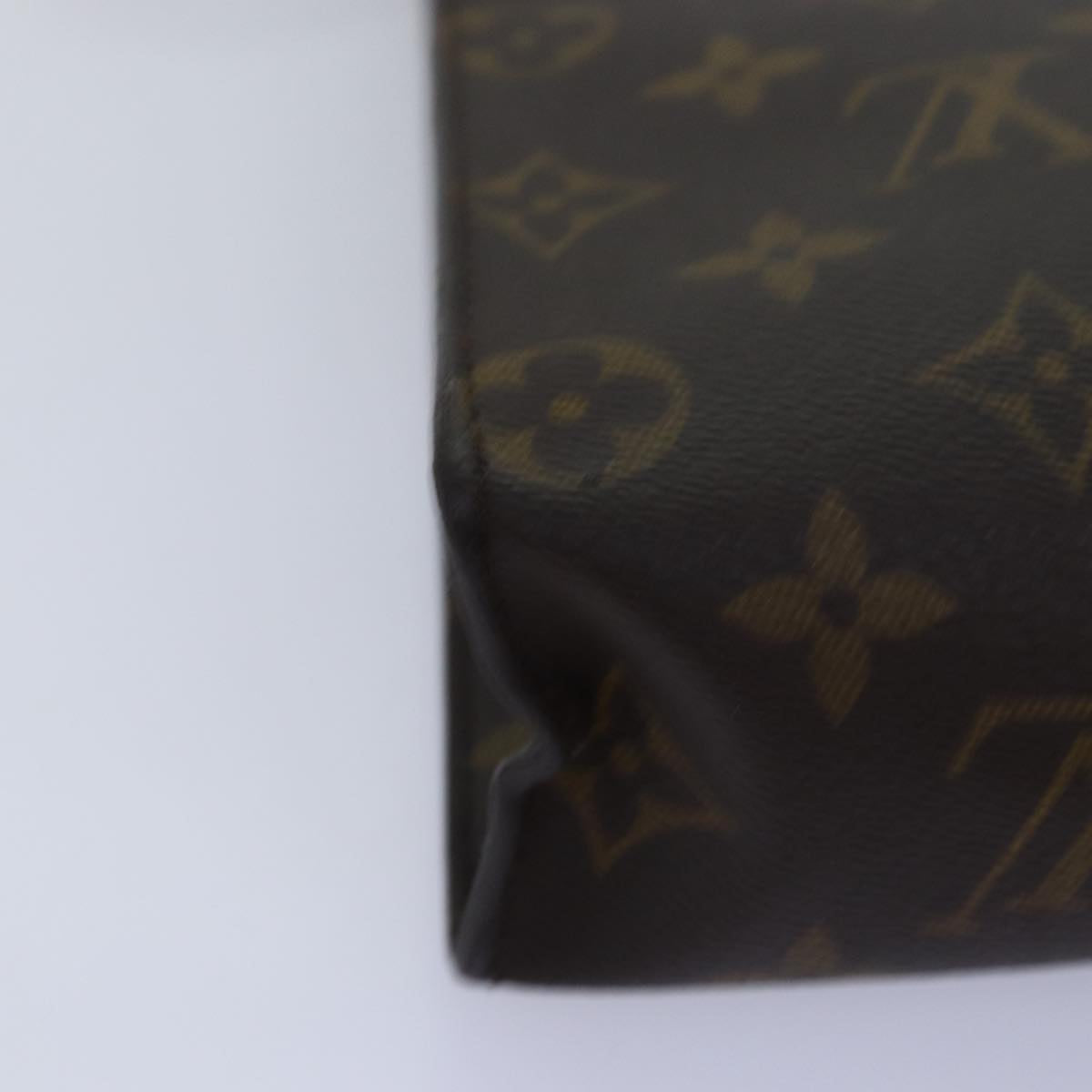 LOUIS VUITTON Monogram Poche Toilette 26 Pouch M47542 LV Auth yk12891