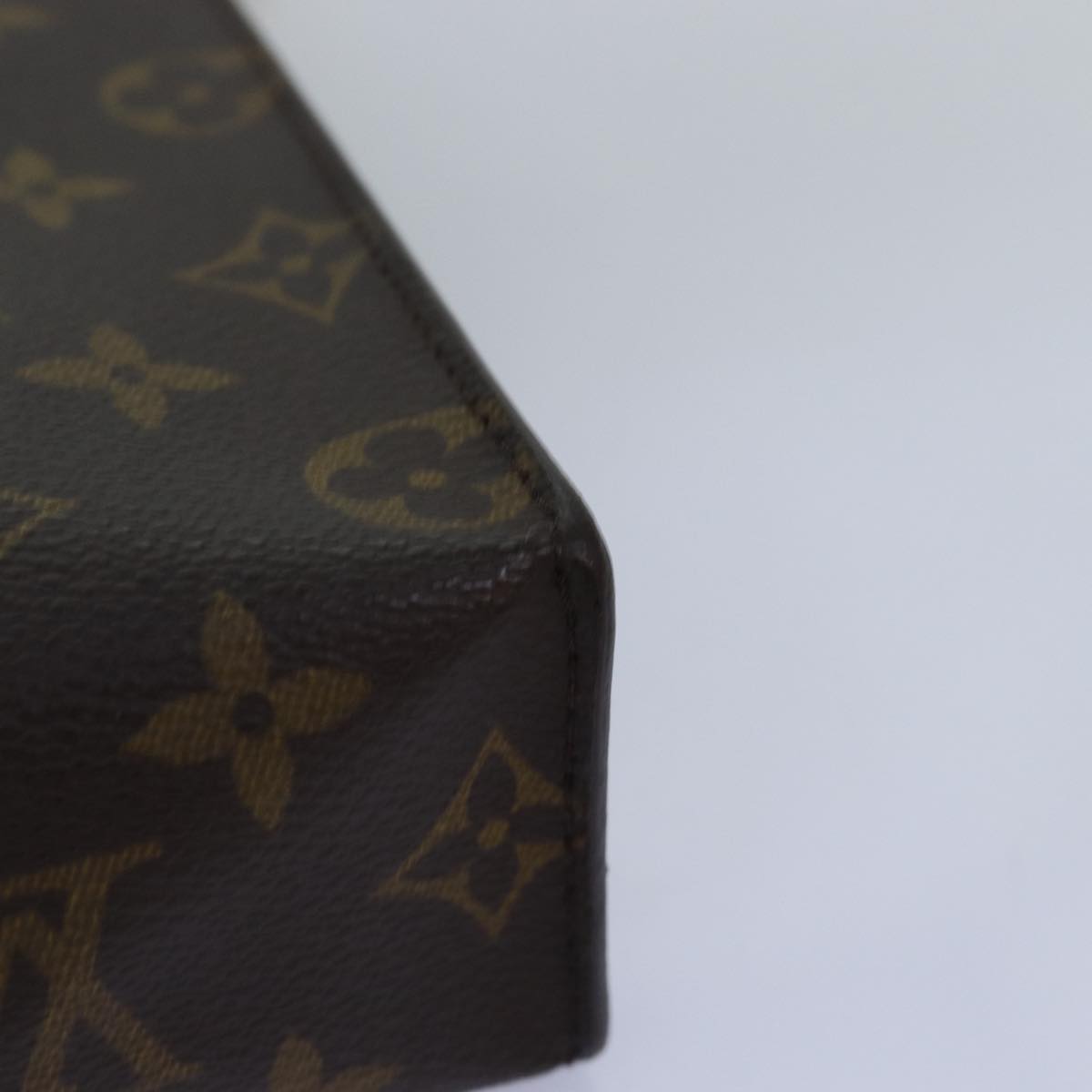 LOUIS VUITTON Monogram Poche Toilette 26 Pouch M47542 LV Auth yk12891