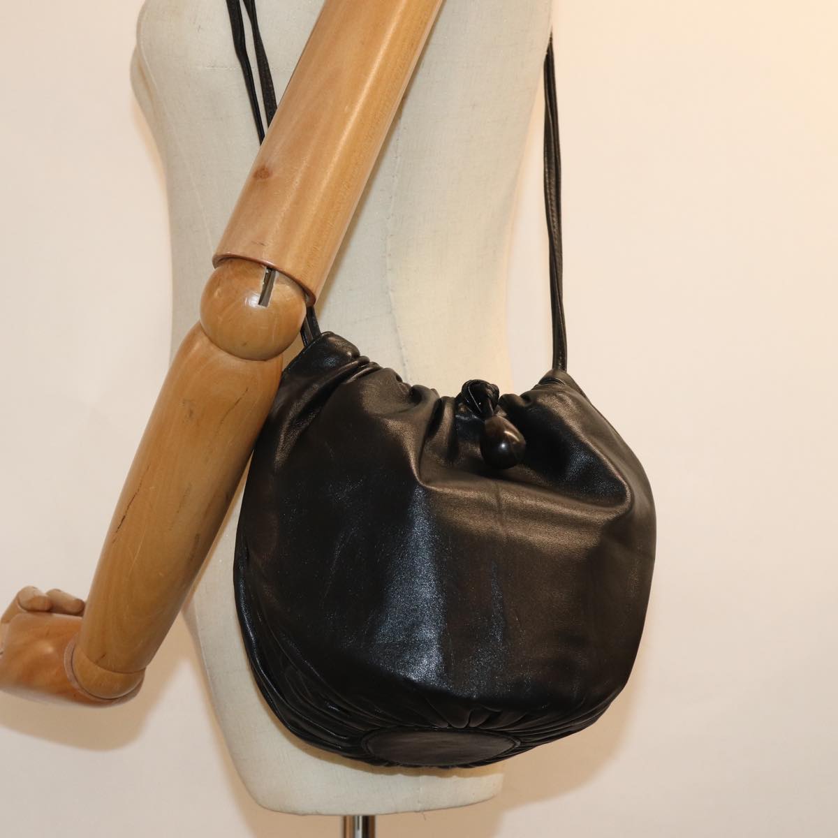 LOEWE Shoulder Bag Leather Black Auth yk12925