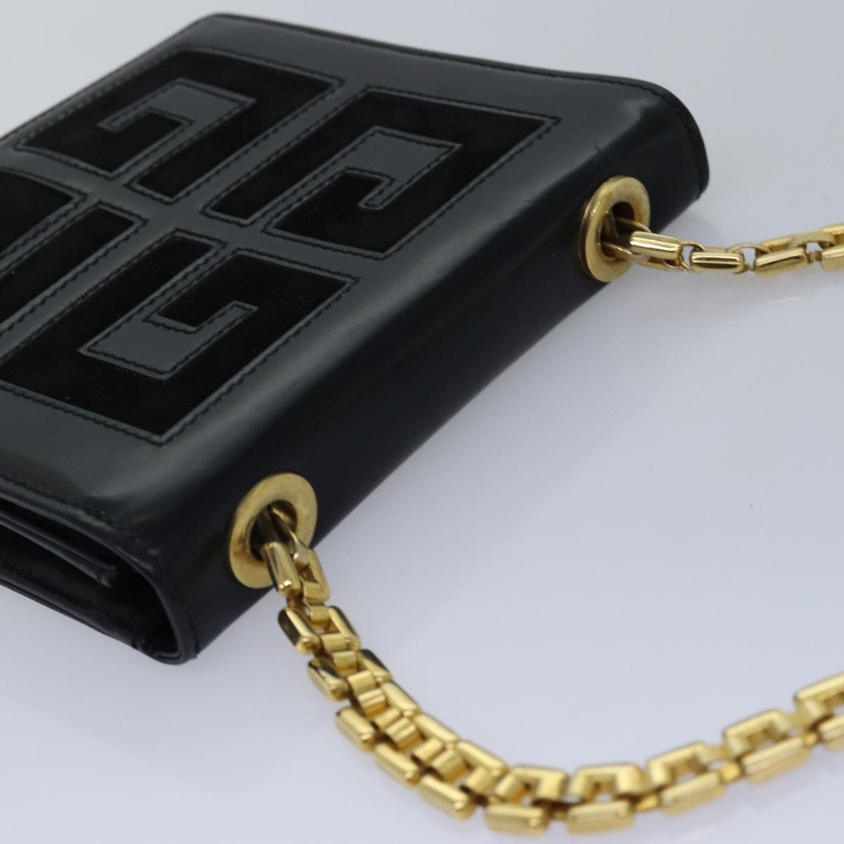 GIVENCHY Chain Shoulder Bag Enamel Black Auth yk12976