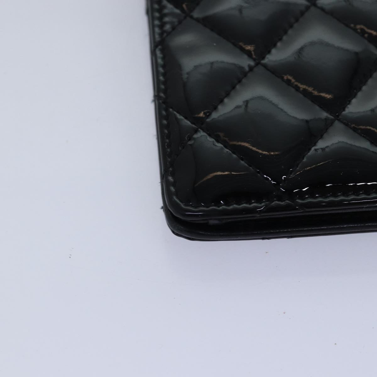 CHANEL Matelasse Wallet Enamel Black CC Auth yk12989