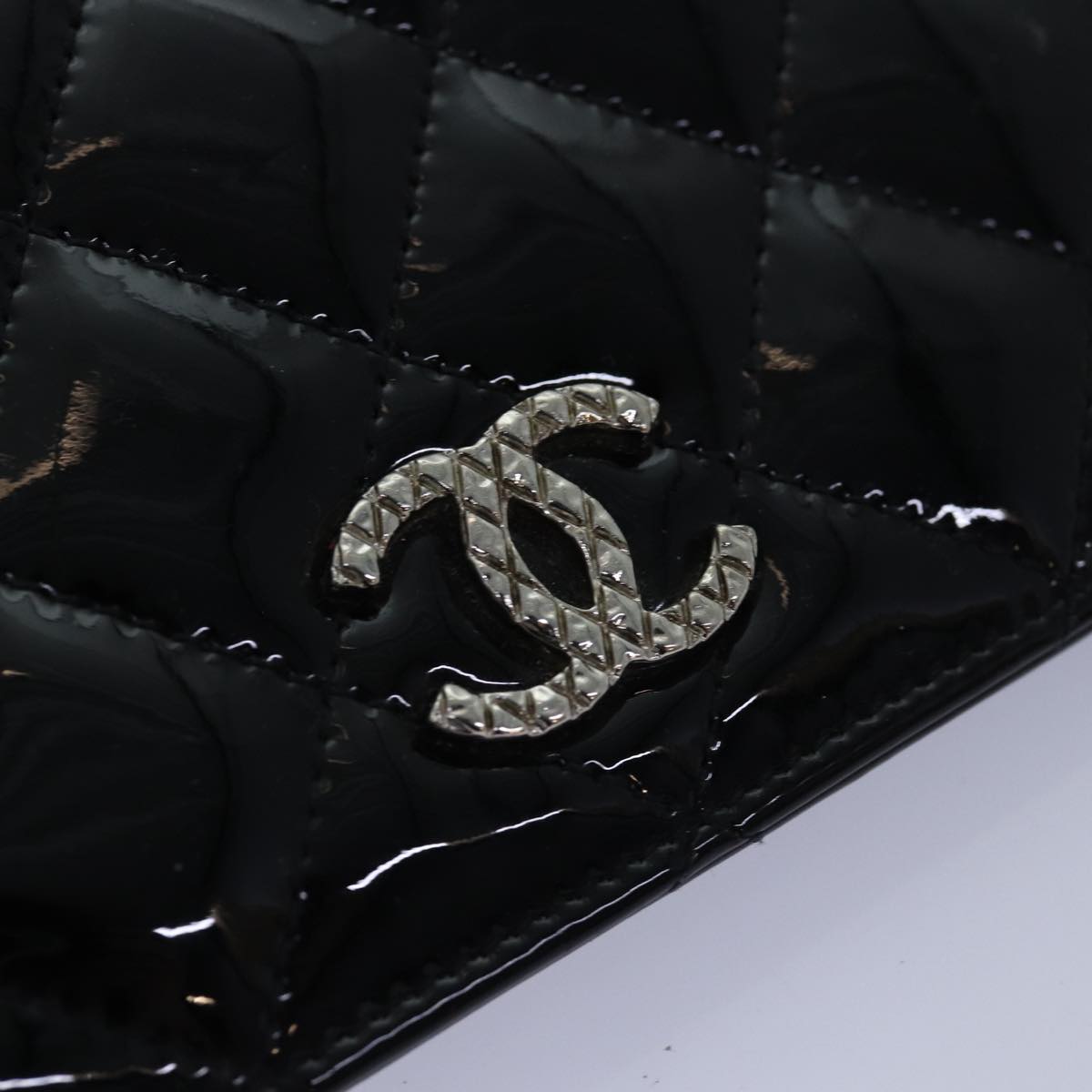 CHANEL Matelasse Wallet Enamel Black CC Auth yk12989