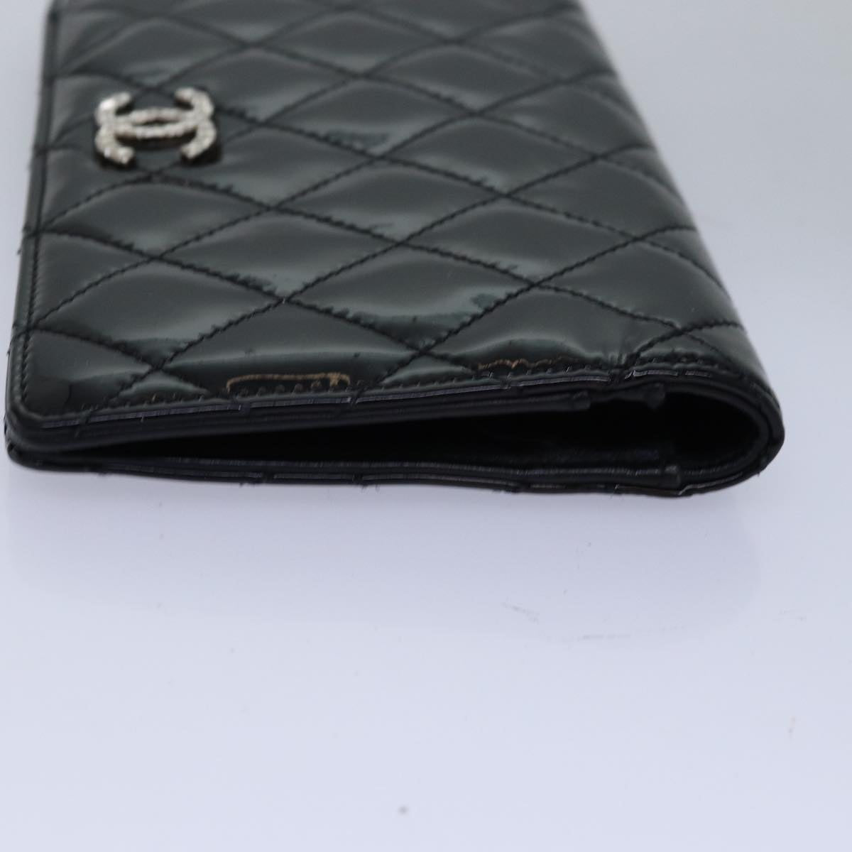 CHANEL Matelasse Wallet Enamel Black CC Auth yk12989