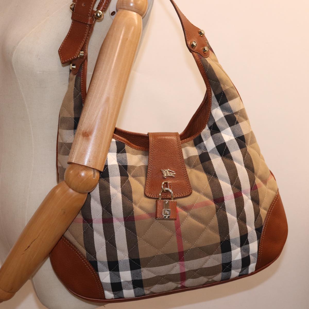 BURBERRY Quilted Nova Check Shoulder Bag Canvas Beige Auth yk13016