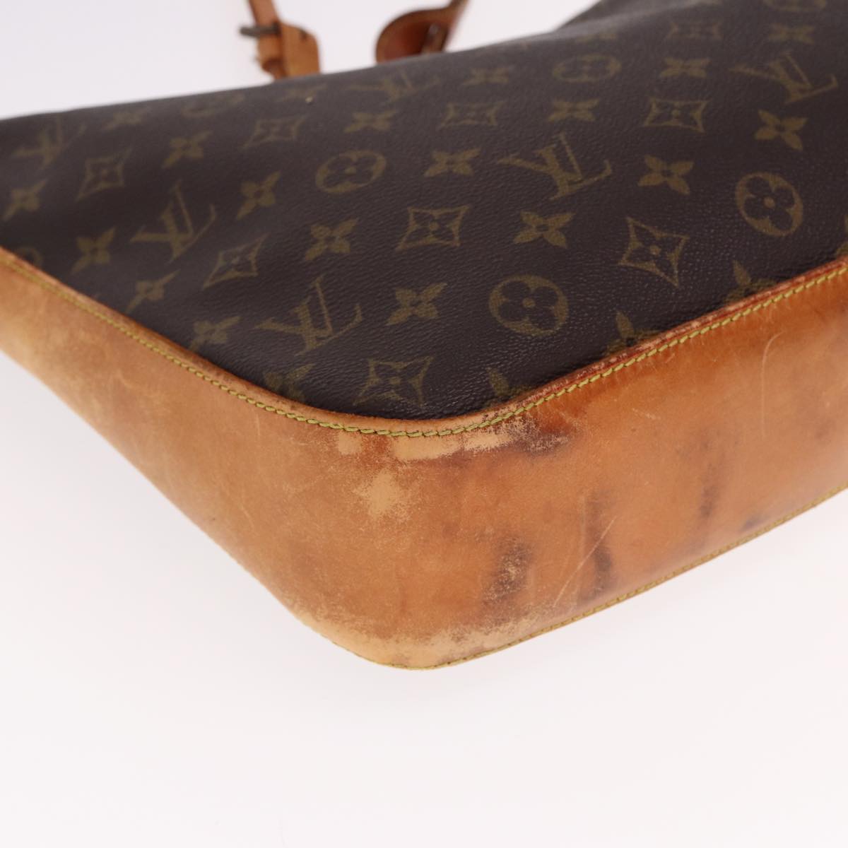 LOUIS VUITTON Monogram Vagader Shoulder Bag LV Auth yk13022