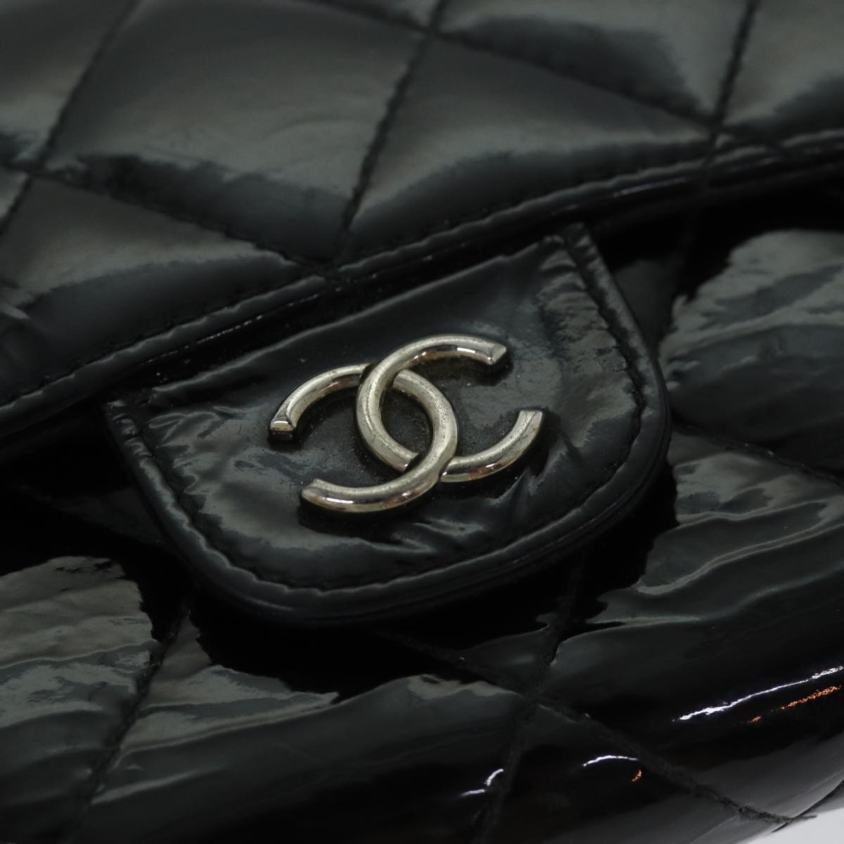 CHANEL Matelasse Wallet Enamel Black CC Auth yk13037