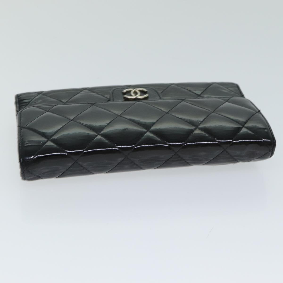 CHANEL Matelasse Wallet Enamel Black CC Auth yk13037