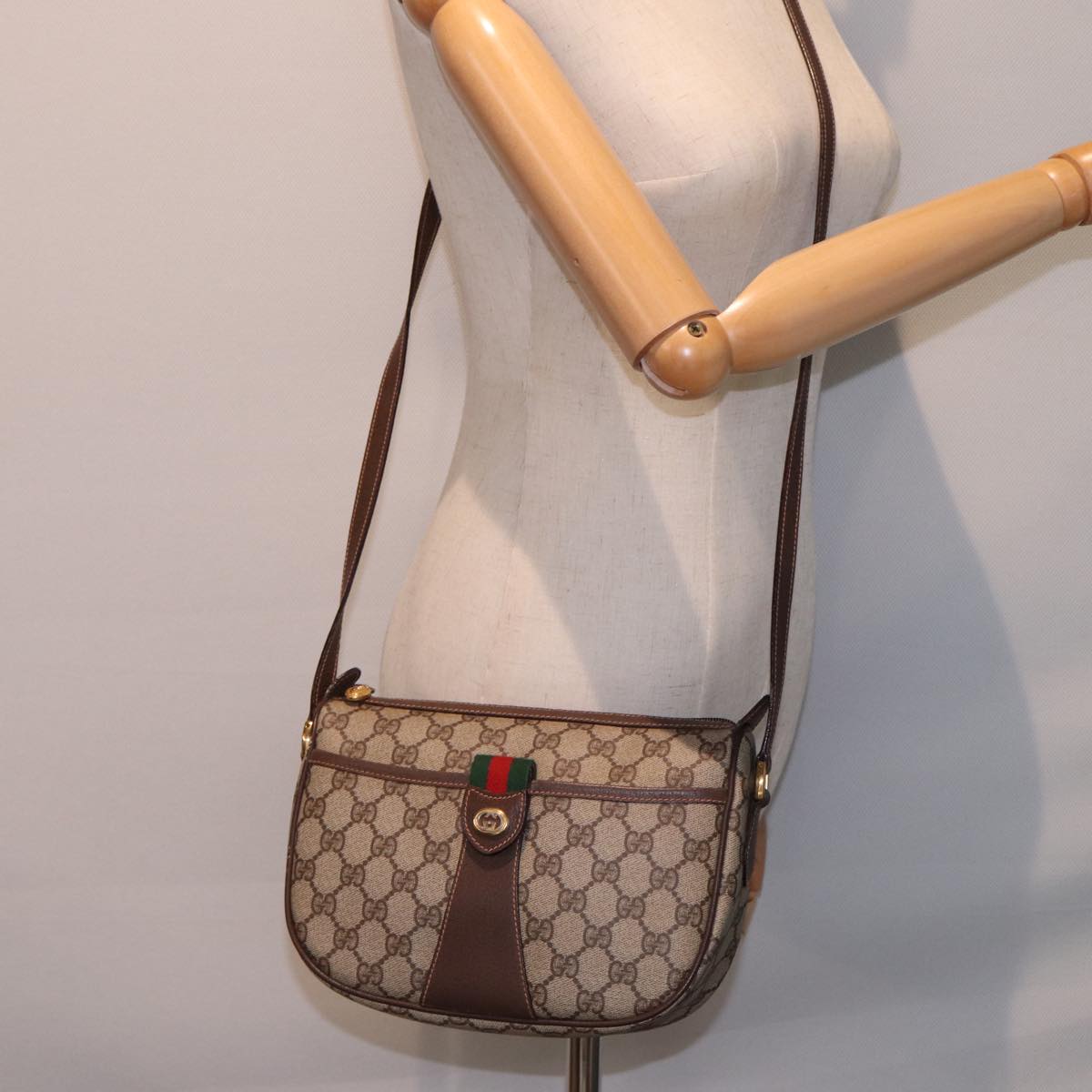 GUCCI Web Sherry Line GG Supreme Shoulder Bag Red Beige 89 02 032 Auth yk13114