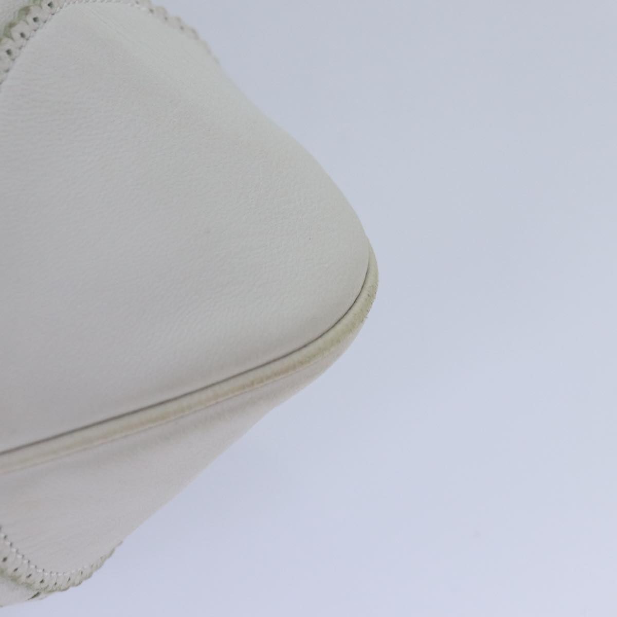 Salvatore Ferragamo Gancini Hand Bag Leather White Auth yk13136