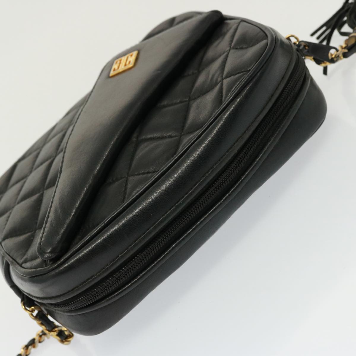 GIVENCHY Quilted Chain Shoulder Bag Leather Black Auth yk13159