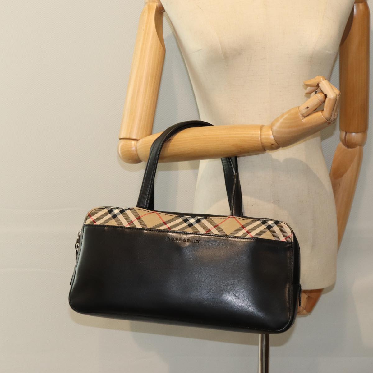 BURBERRY Nova Check Hand Bag Leather Canvas Black Beige Auth yk13164