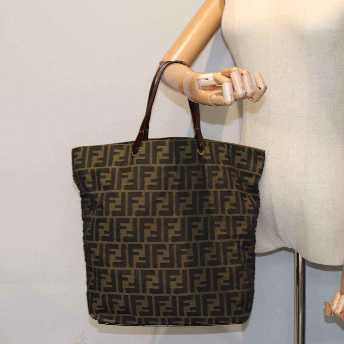 FENDI Zucca Canvas Tote Bag Black Brown Auth yk13205