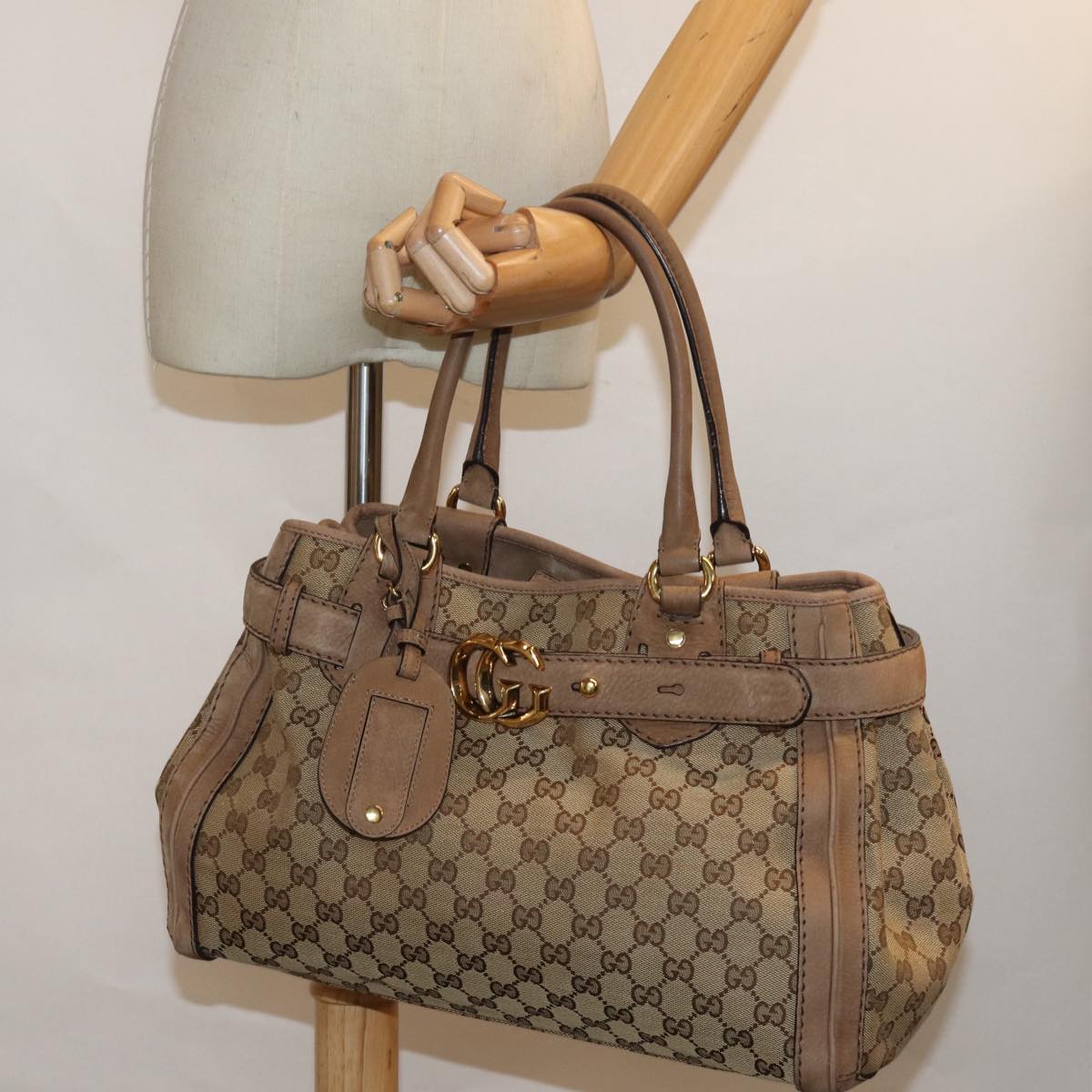 GUCCI GG Canvas Running Hand Bag Beige 247183 Auth yk13303