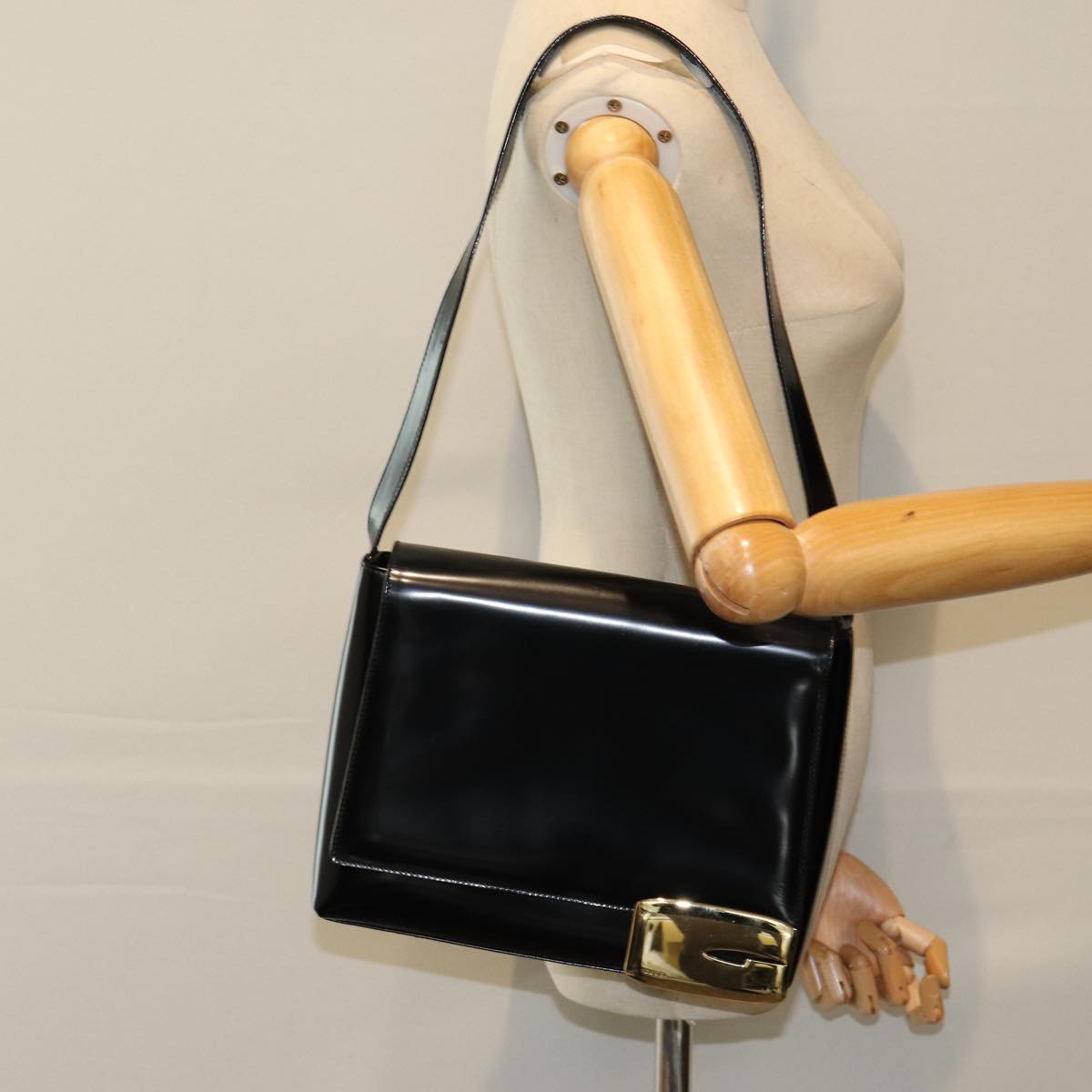 GUCCI Shoulder Bag Enamel Black 001 3444 1812 Auth yk13332