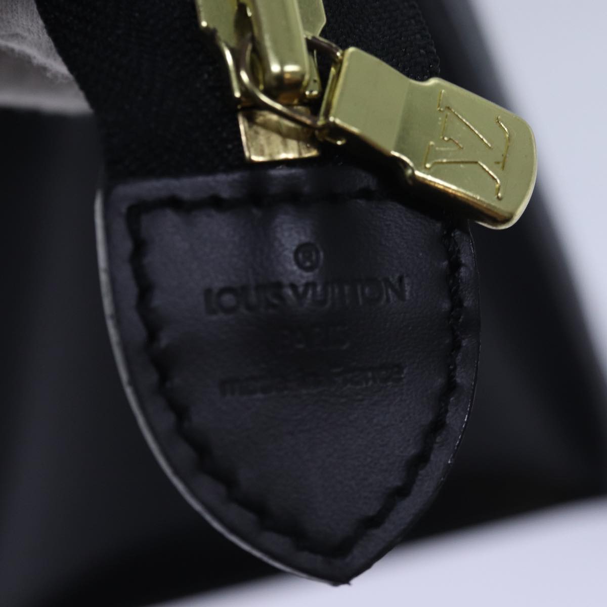 LOUIS VUITTON Epi Riviera Hand Bag Noir Black M48182 LV Auth yk13337