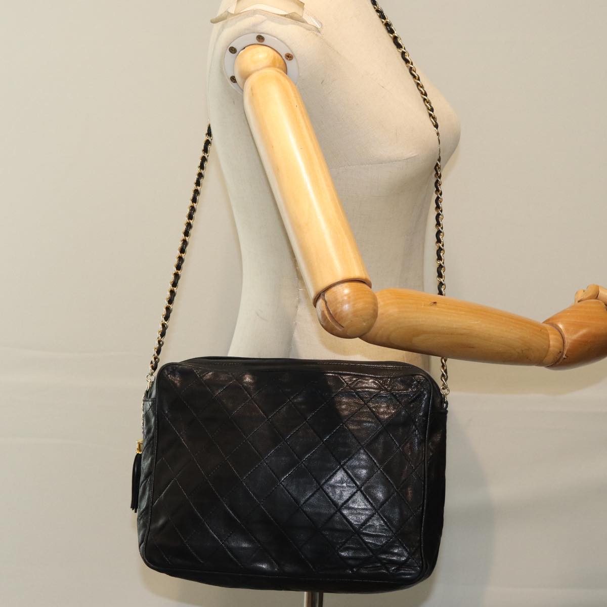 CHANEL Matelasse Chain Shoulder Bag Lamb Skin Black CC Auth yk13348