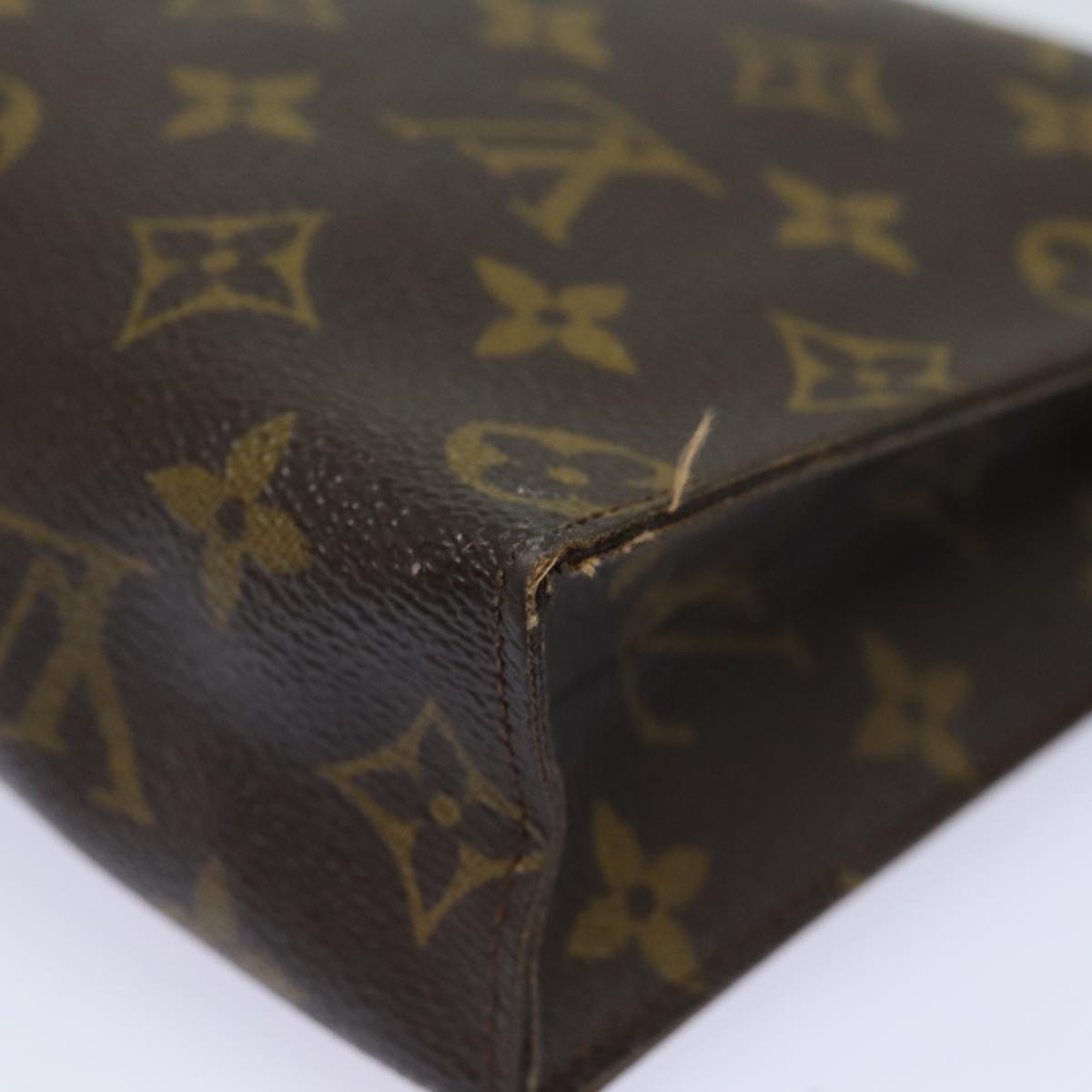 LOUIS VUITTON Monogram Poche Toilette 26 Pouch M47542 LV Auth yk13358