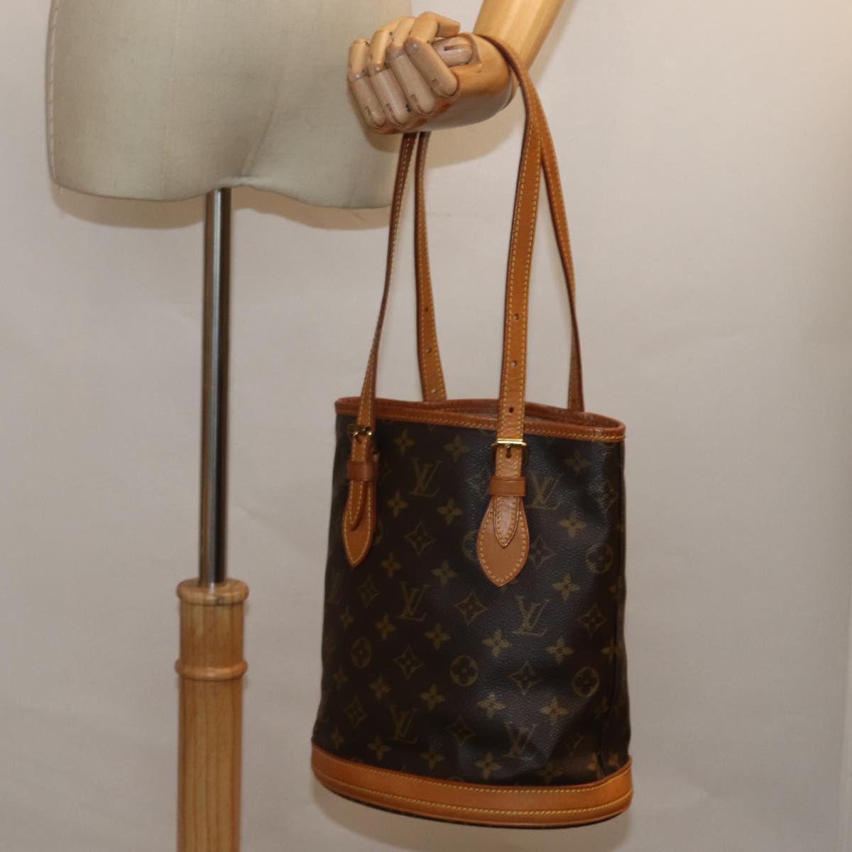 LOUIS VUITTON Monogram Bucket PM Shoulder Bag M42238 LV Auth yk13416