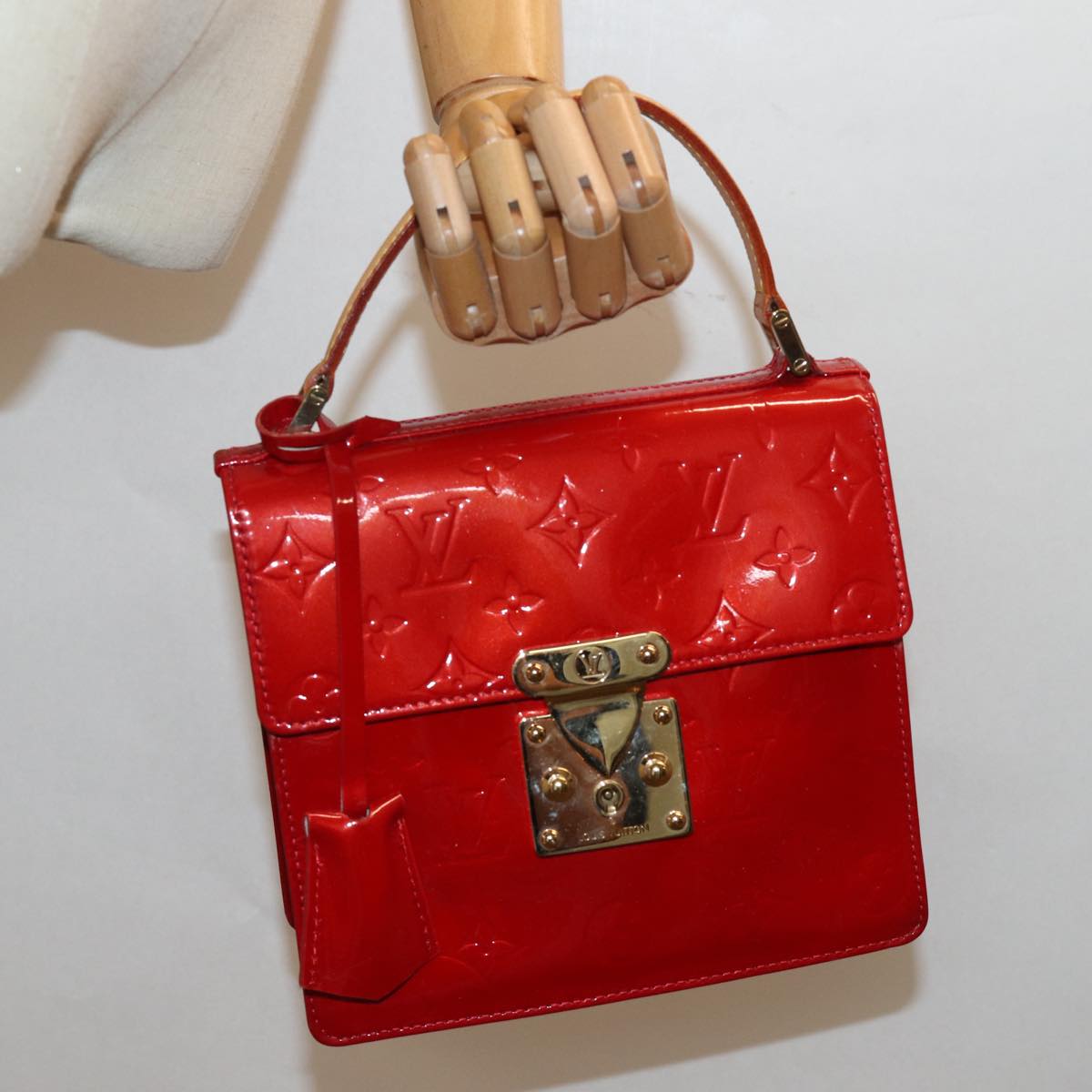 LOUIS VUITTON Monogram Vernis Spring Street Hand Bag Red M91135 LV Auth yk13451