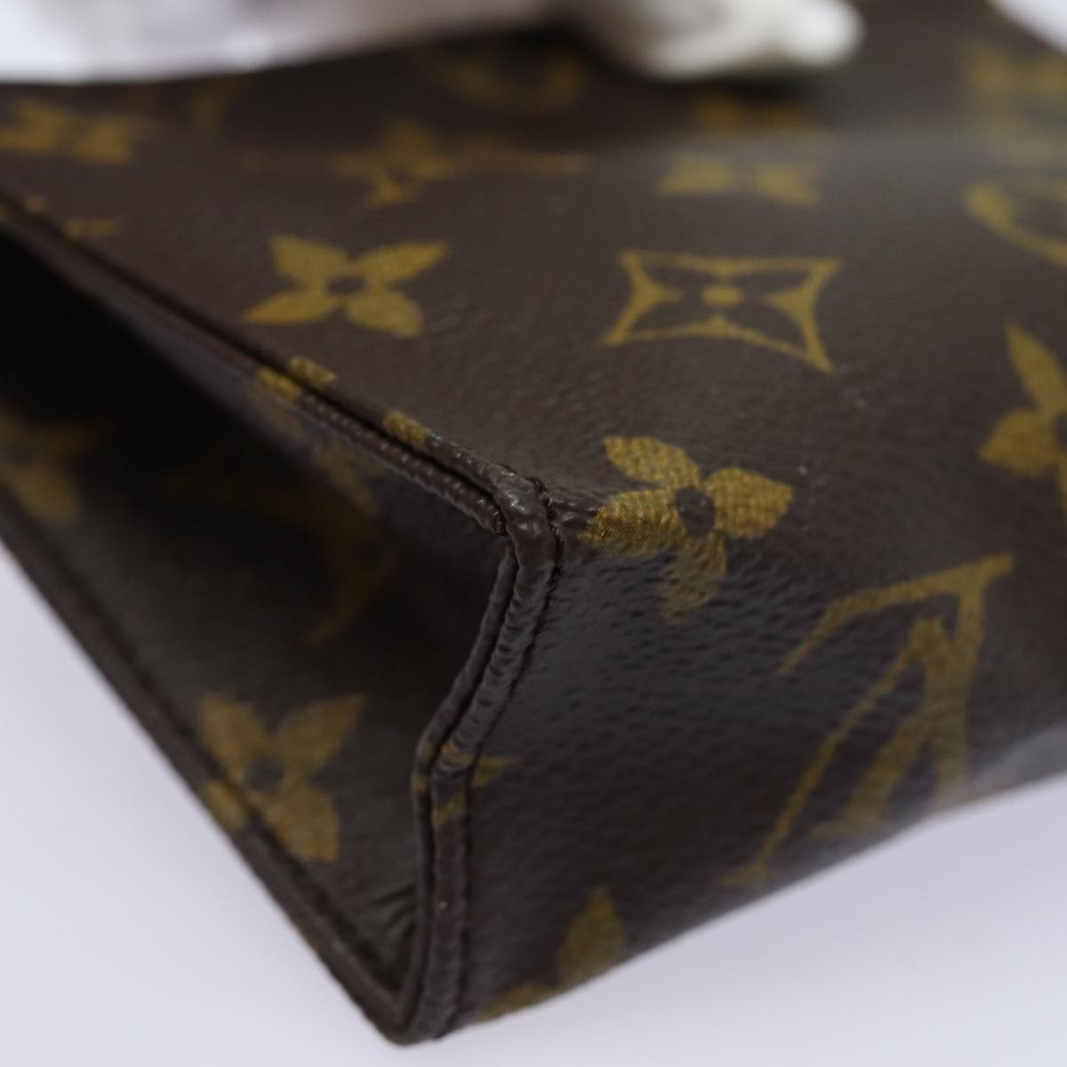 LOUIS VUITTON Monogram Poche Toilette 15 Pouch M47546 LV Auth yk13563