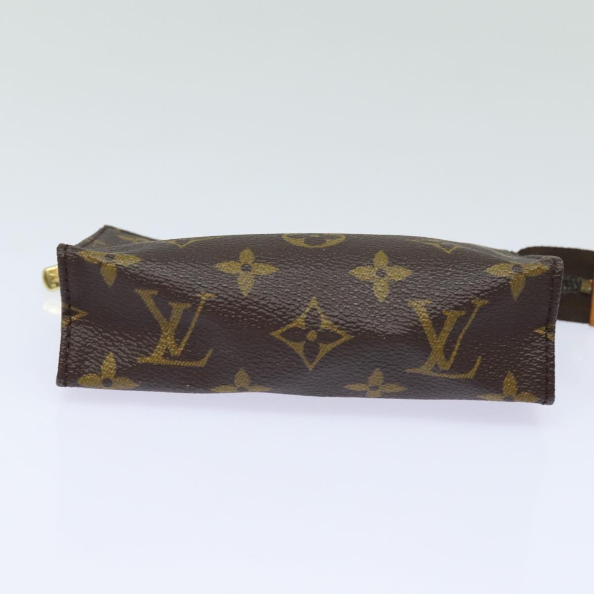 LOUIS VUITTON Monogram Poche Toilette 15 Pouch M47546 LV Auth yk13563