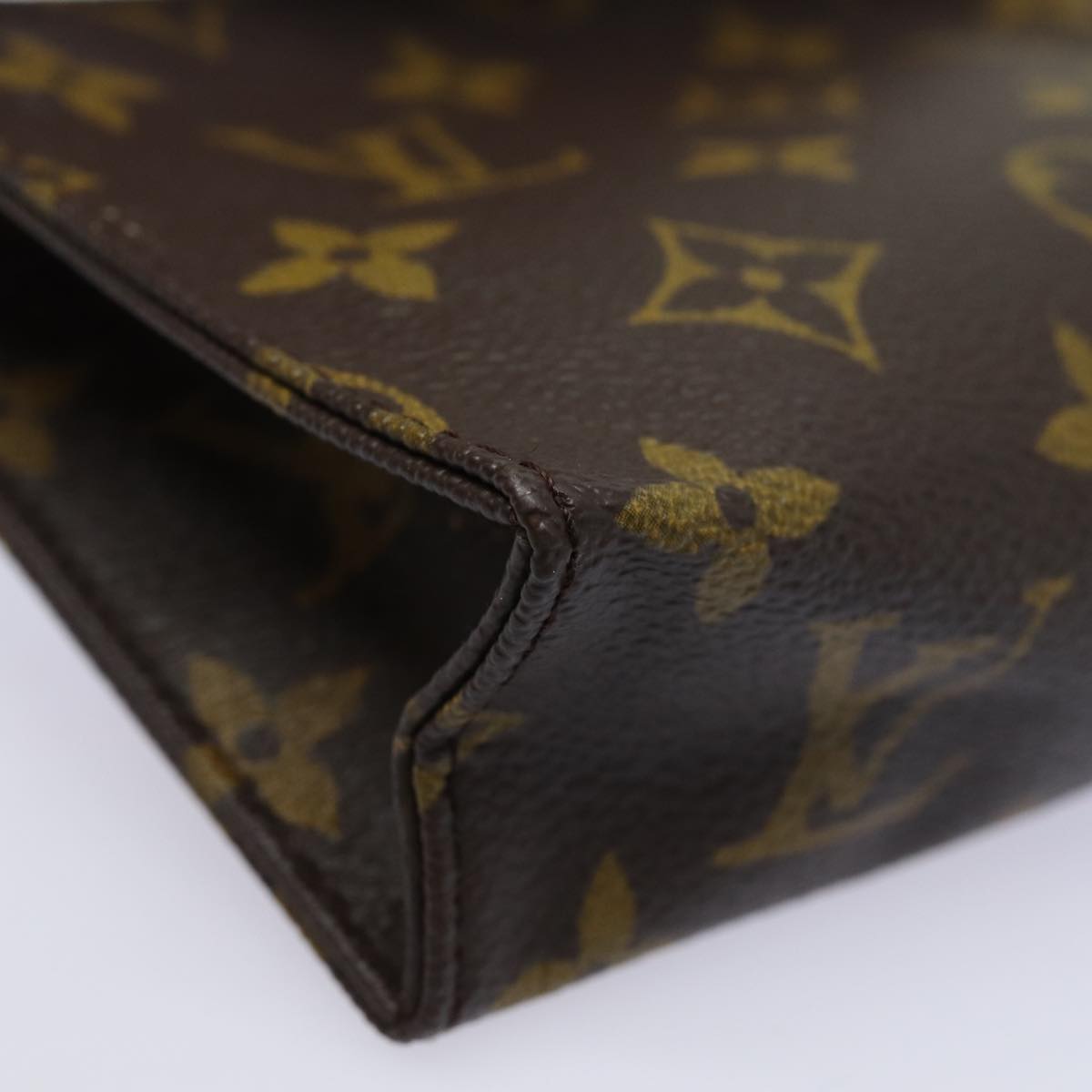 LOUIS VUITTON Monogram Poche Toilette 15 Pouch M47546 LV Auth yk13563