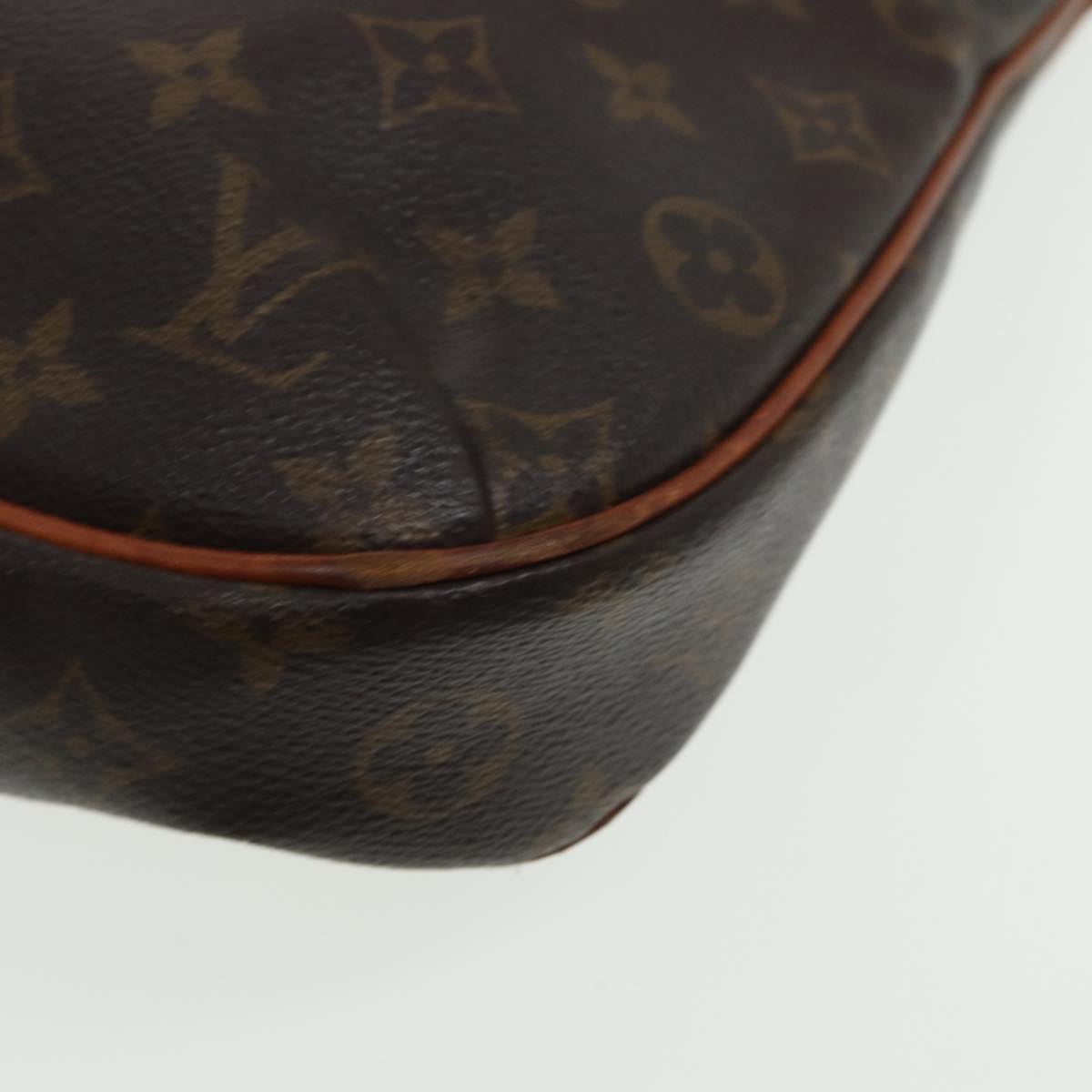 LOUIS VUITTON Monogram Odeon PM Shoulder Bag M56390 LV Auth 75537