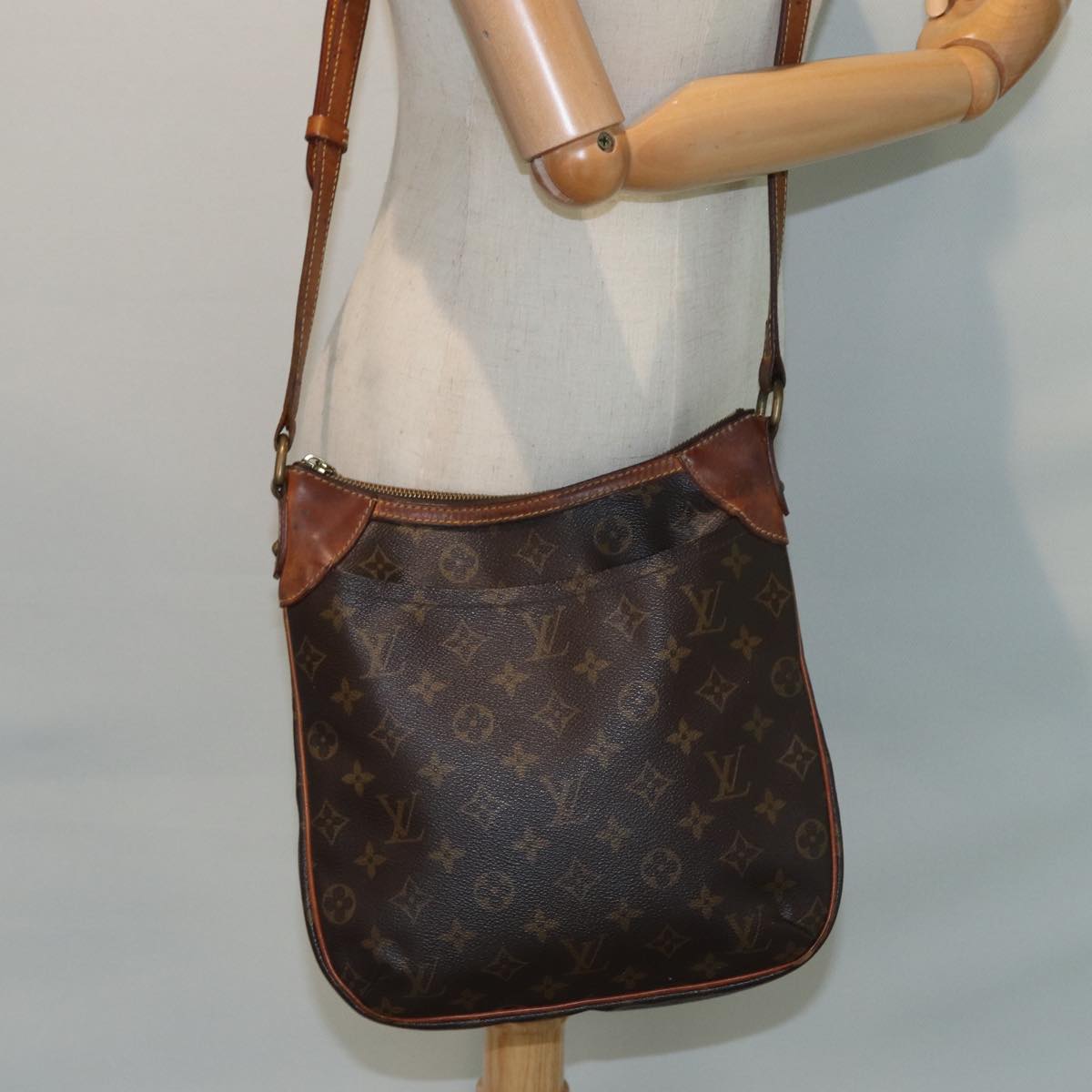 LOUIS VUITTON Monogram Odeon PM Shoulder Bag M56390 LV Auth 75537