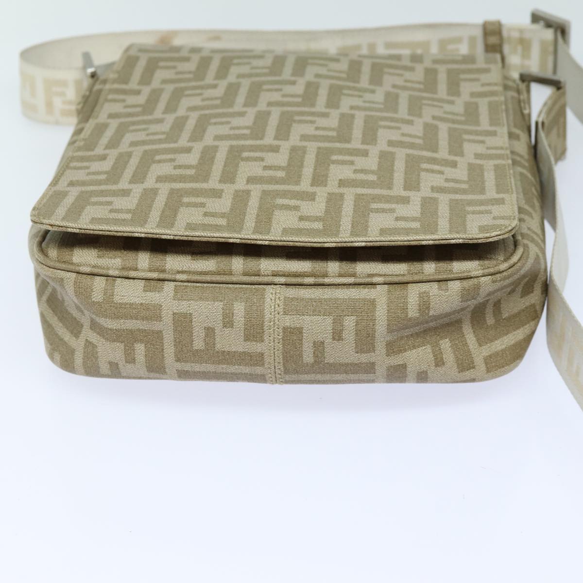 FENDI Zucca Canvas Shoulder Bag Beige Auth yk13683