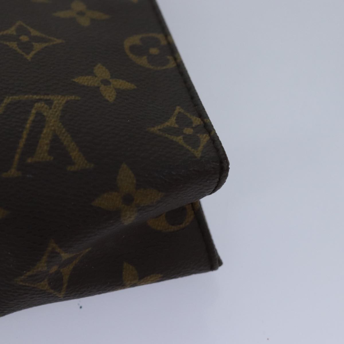 LOUIS VUITTON Monogram Poche Toilette 26 Pouch M47542 LV Auth yk13699