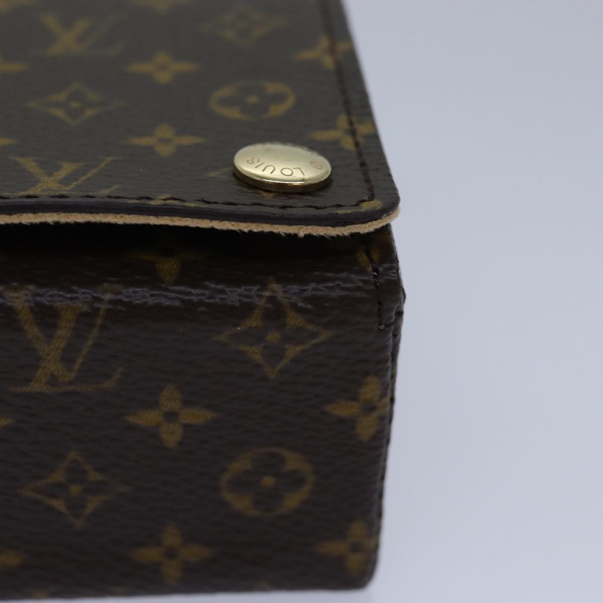 LOUIS VUITTON Monogram Jewelry Case LV Auth yk13734