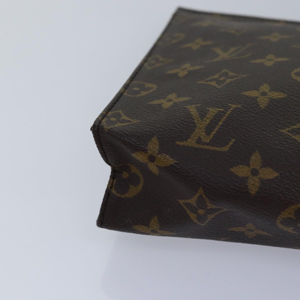 LOUIS VUITTON Monogram Poche Toilette 26 Pouch M47542 LV Auth yk13773