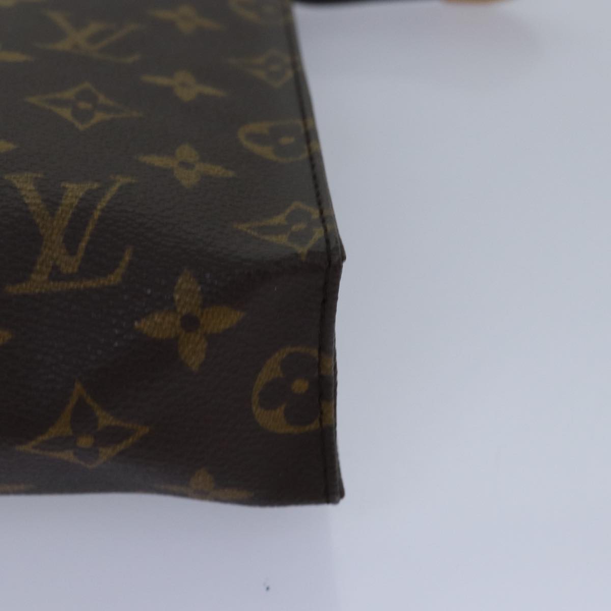 LOUIS VUITTON Monogram Poche Toilette 26 Pouch M47542 LV Auth yk13773