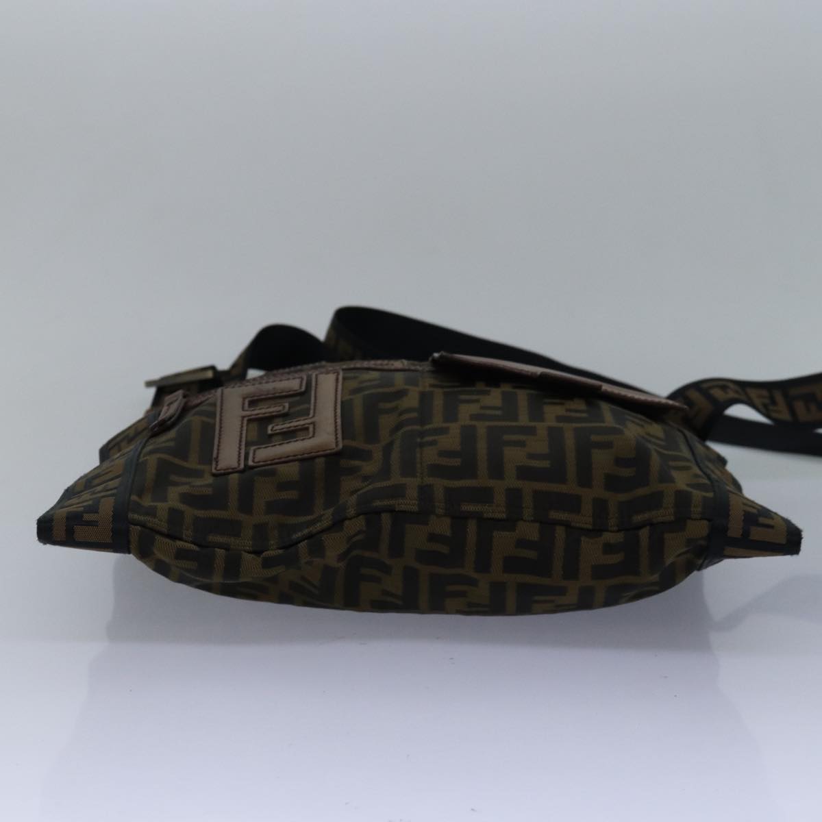 FENDI Zucca Canvas Shoulder Bag Brown Black Auth yk13801