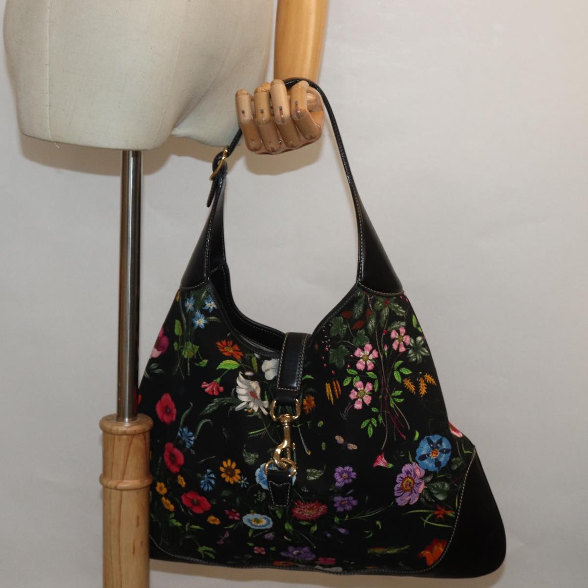 GUCCI Flora Jackie Shoulder Bag Canvas Multicolor 153693 Auth yk13815