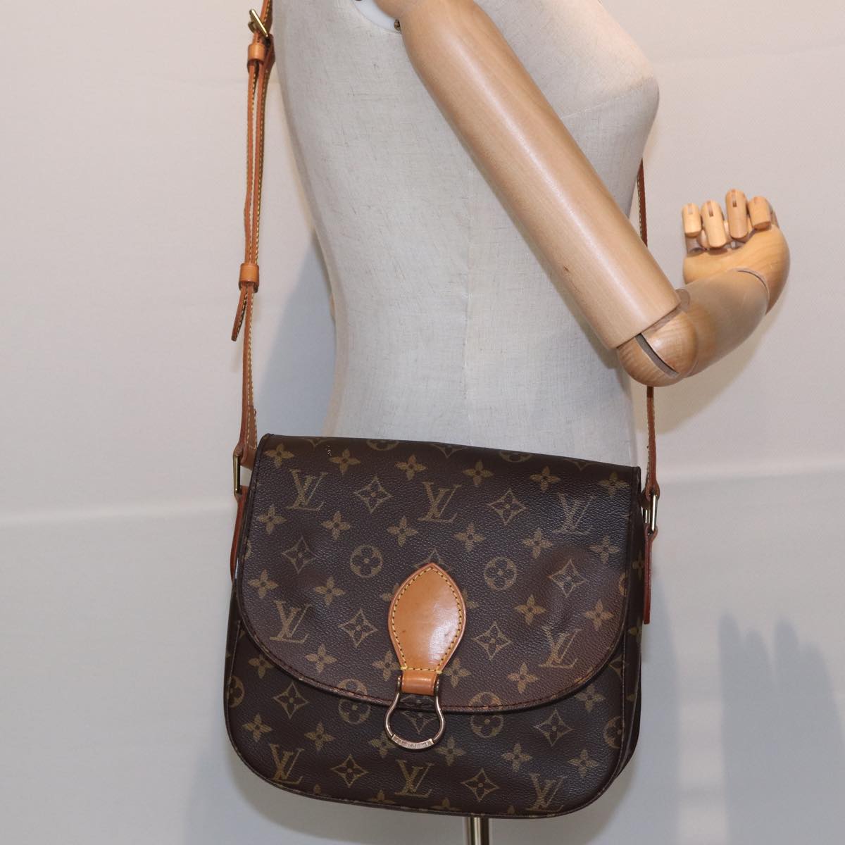 LOUIS VUITTON Monogram Saint Cloud GM Shoulder Bag M51242 LV Auth yk13842