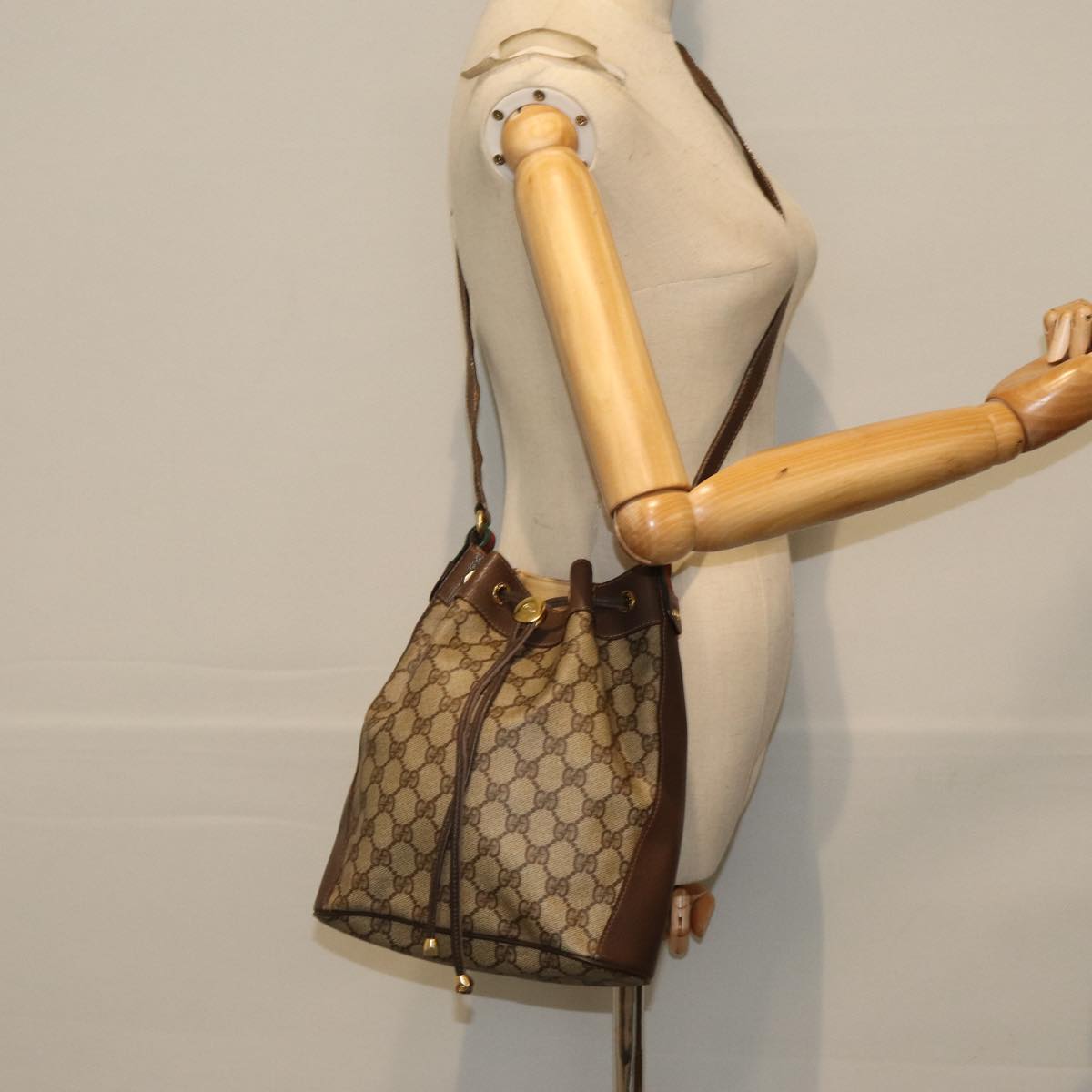 GUCCI GG Supreme Web Sherry Line Shoulder Bag PVC Beige 164 02 034 Auth yk13895