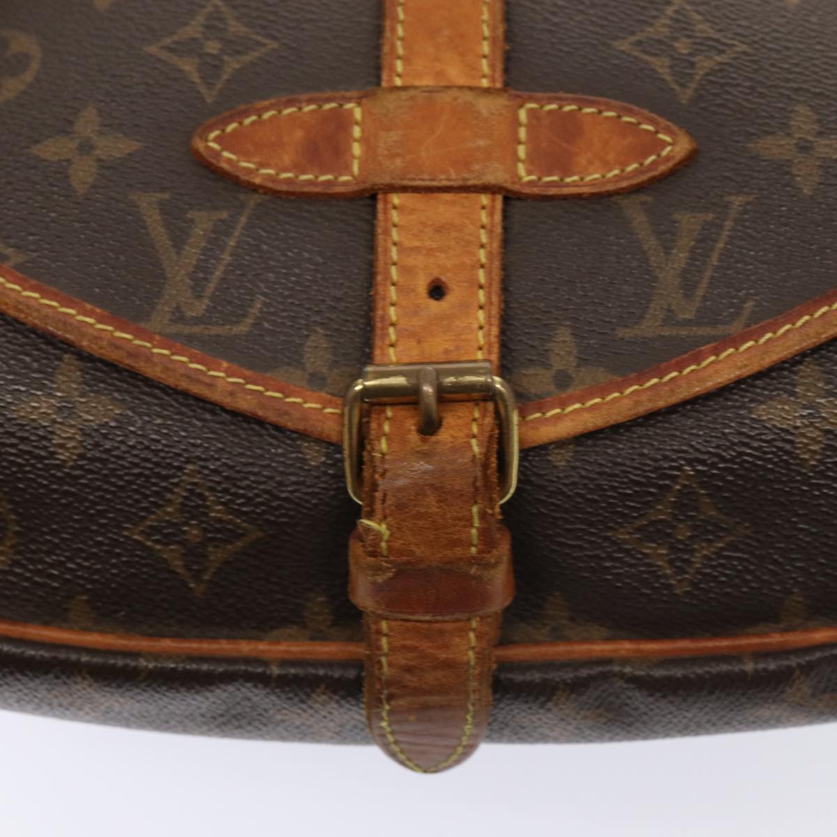 LOUIS VUITTON Monogram Saumur 30 Shoulder Bag M42256 LV Auth yk13898