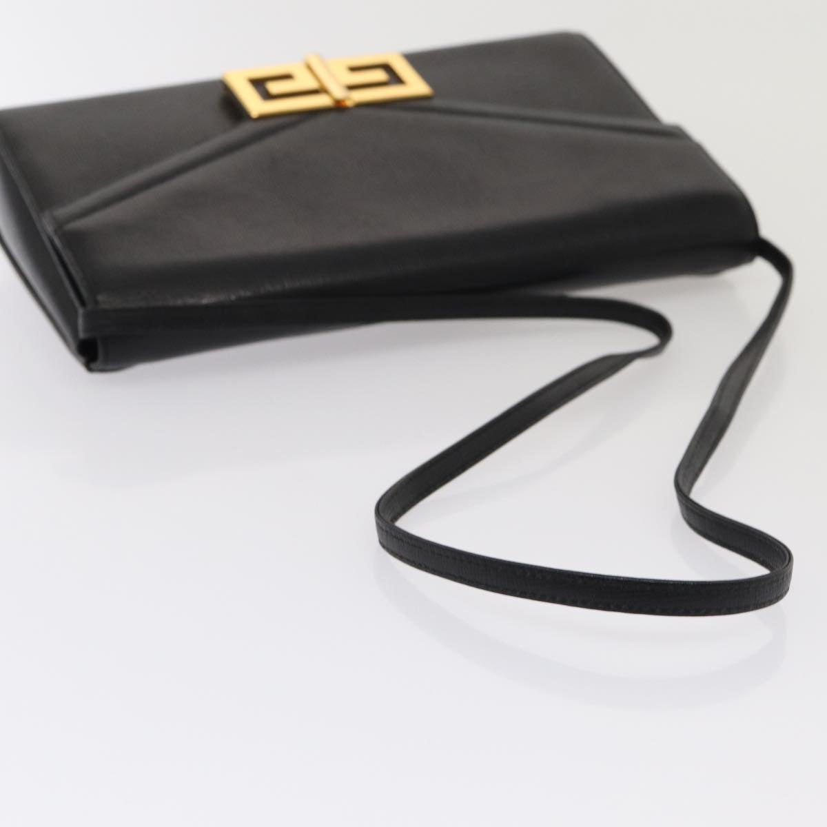 GIVENCHY Shoulder Bag Leather Black Auth yk13945