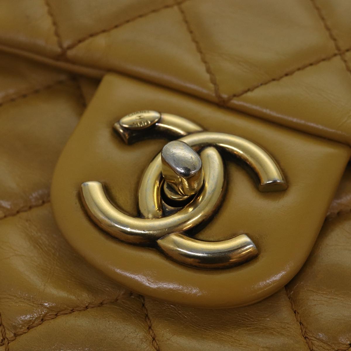 CHANEL Matelasse Turn Lock Chain Shoulder Bag Leather Yellow CC Auth yk13973A