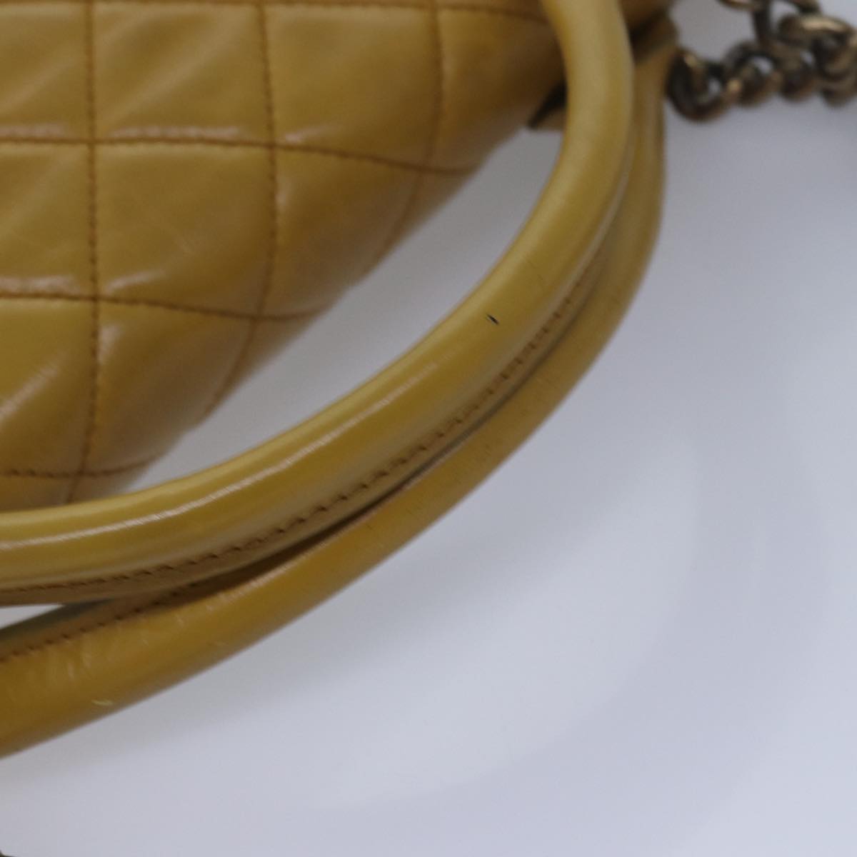 CHANEL Matelasse Turn Lock Chain Shoulder Bag Leather Yellow CC Auth yk13973A