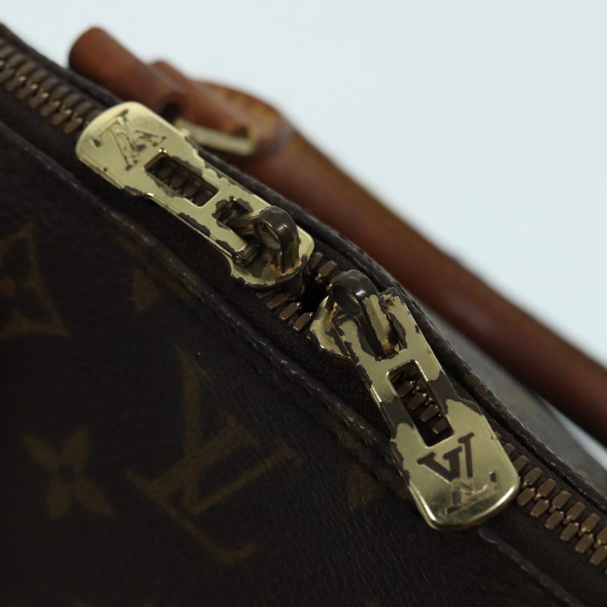 LOUIS VUITTON Monogram Alma Hand Bag M51130 LV Auth yk14011