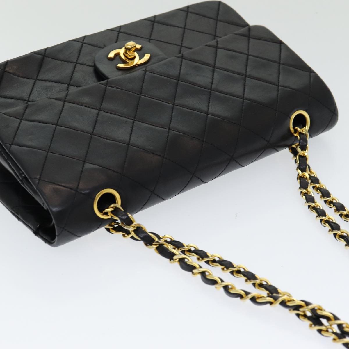 CHANEL Matelasse 25 Turn Lock Chain Hand Bag Lamb Skin Black CC Auth yk14030A