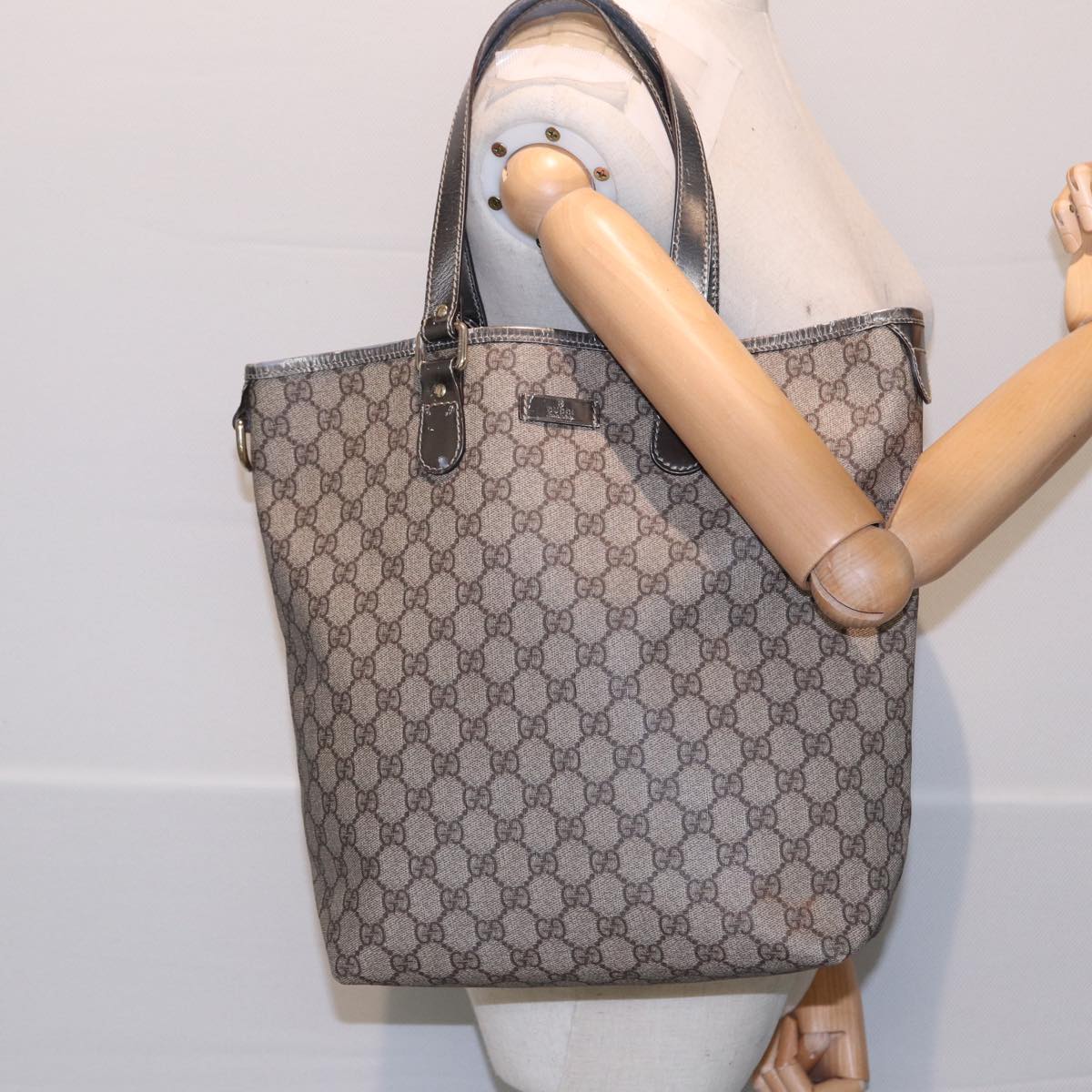 GUCCI GG Supreme Tote Bag PVC Leather Beige Silver 189896 Auth yk14275