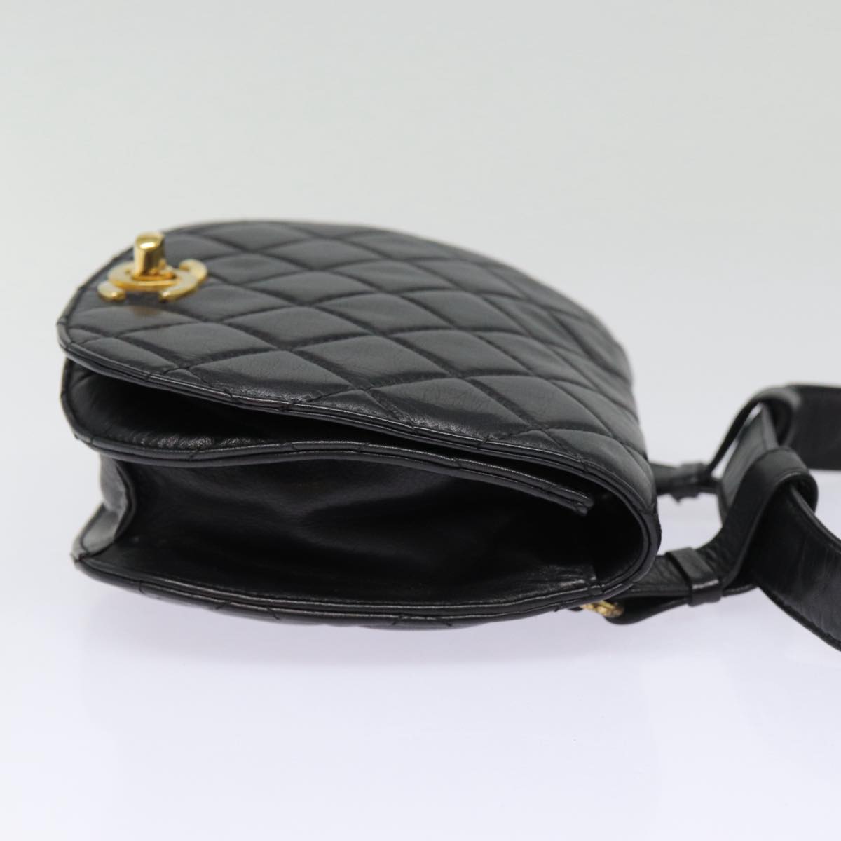 CHANEL Matelasse Turn Lock Waist bag Leather Black Gold CC Auth yk14337