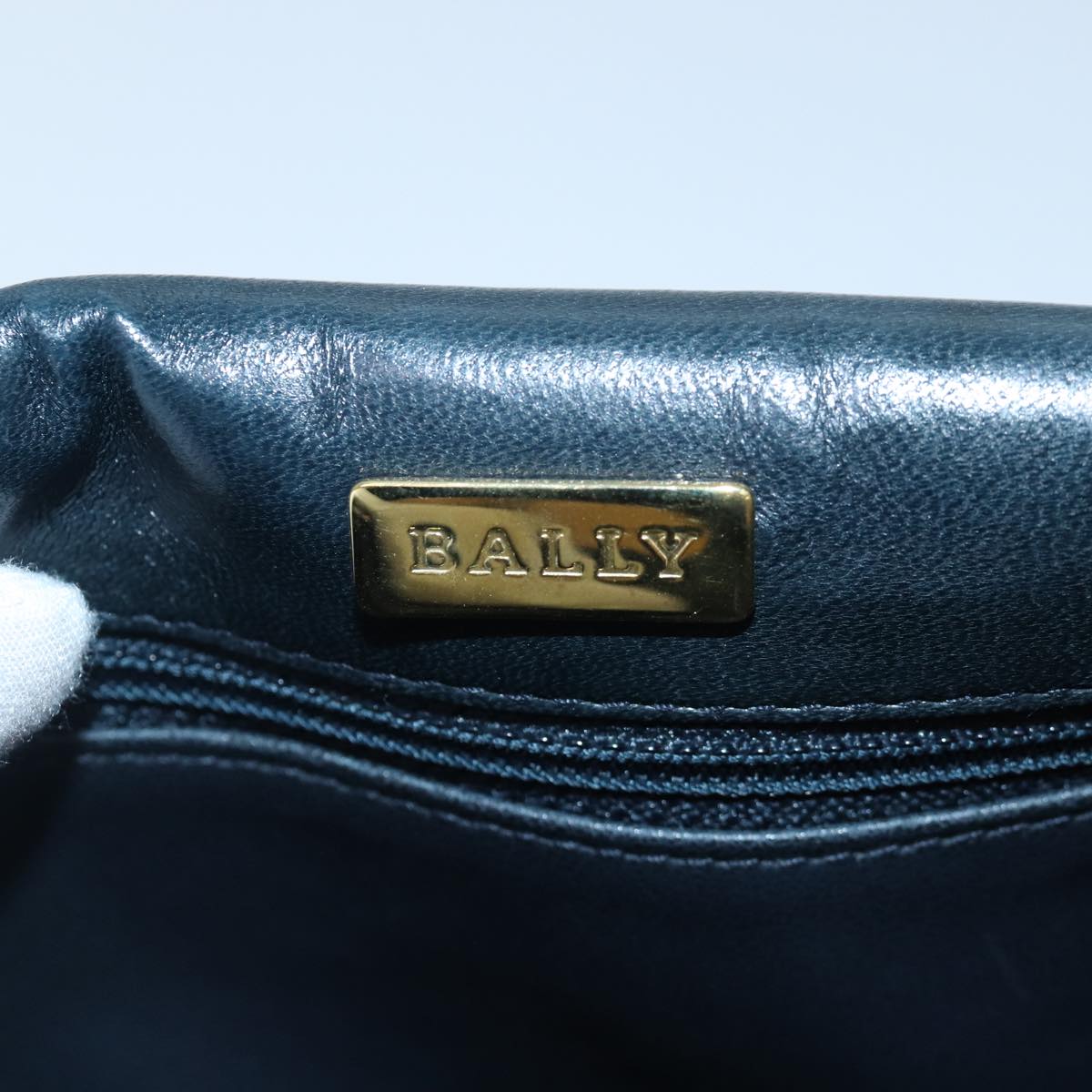 BALLY Quilted Chain Shoulder Bag Leather Navy Gold Auth yk14388