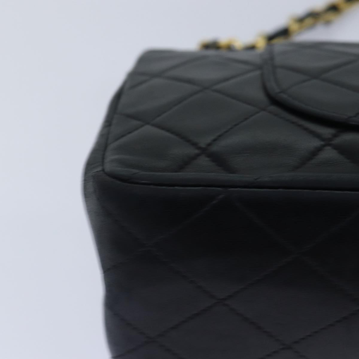 CHANEL Matelasse 25 Turn Lock Chain Bag Lamb Skin Black Gold CC Auth yk14418