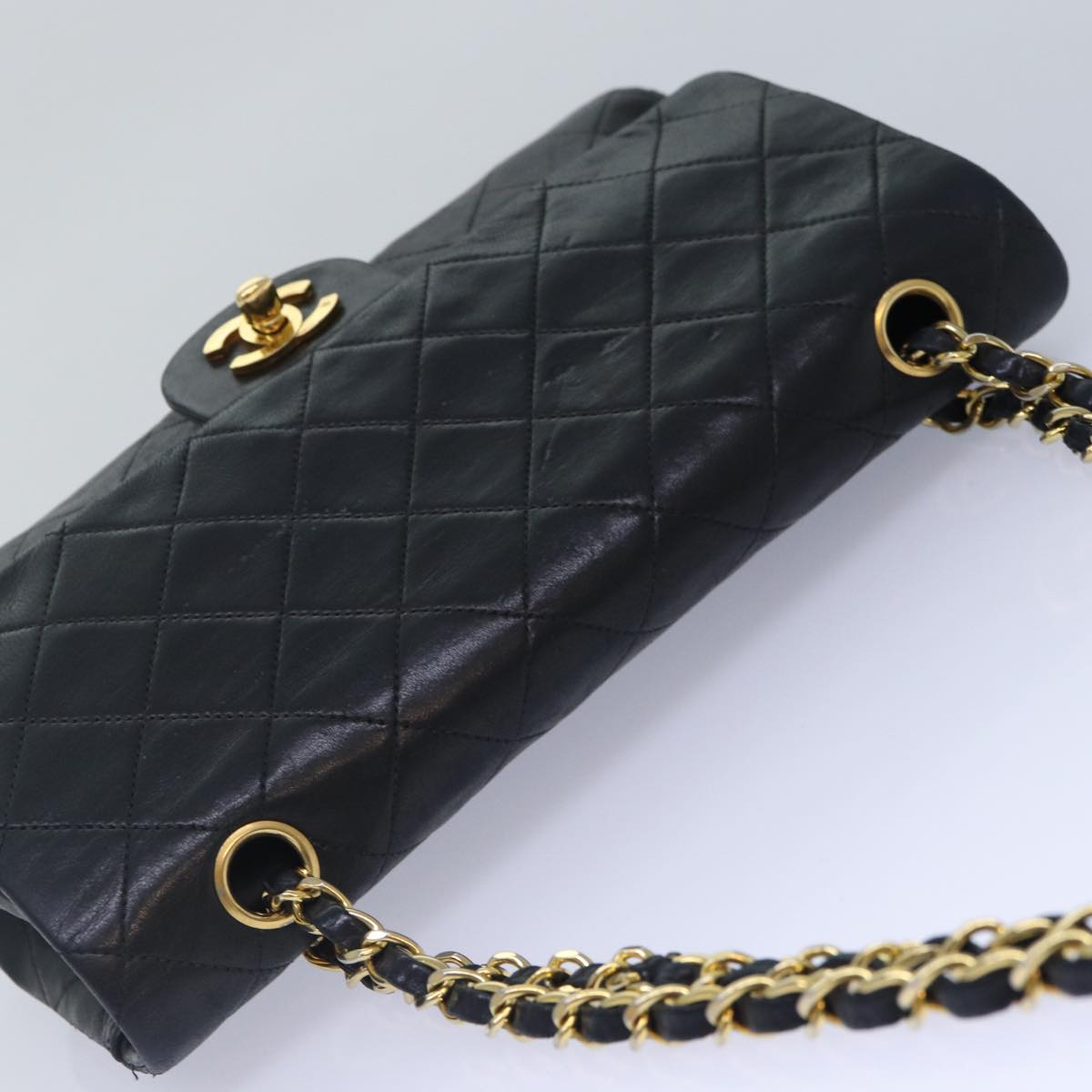 CHANEL Matelasse 25 Turn Lock Chain Bag Lamb Skin Black Gold CC Auth yk14418