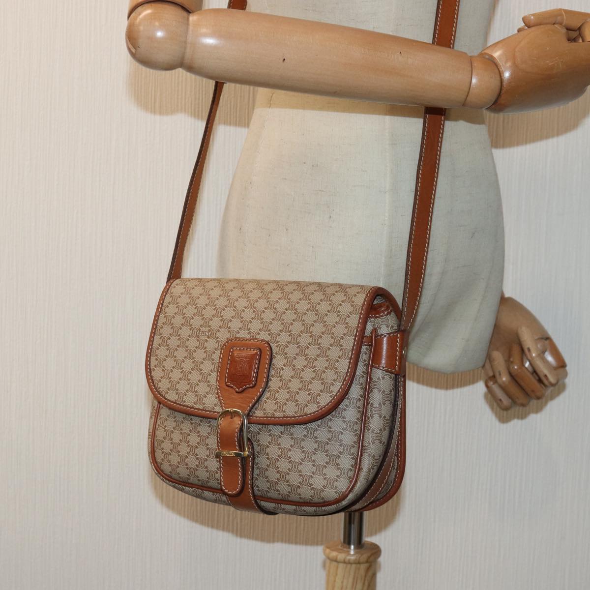 CELINE Macadam Canvas Shoulder Bag Beige Gold Auth yk14573