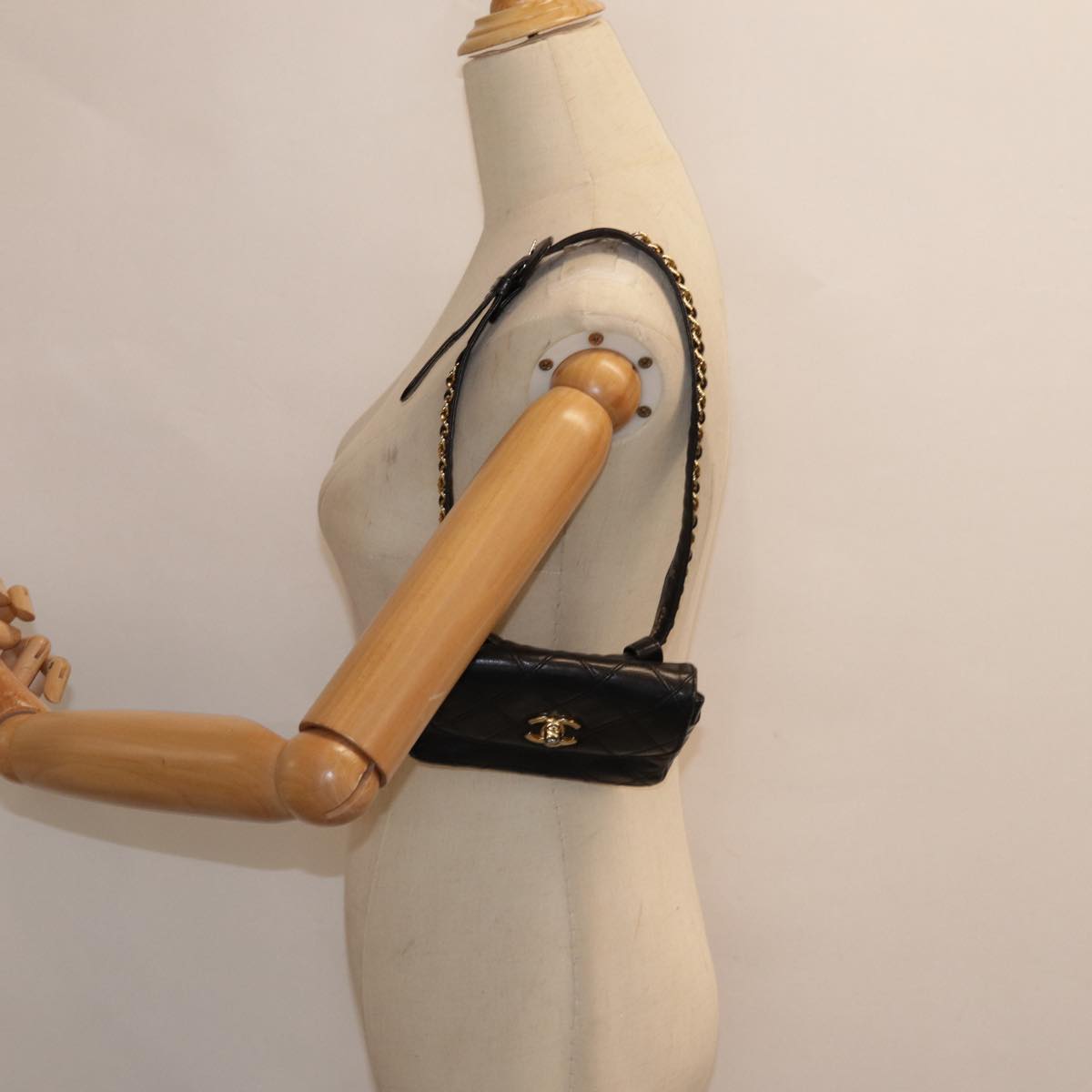 CHANEL Bicolore Turn Lock Chain Waist bag Leather Black Gold CC Auth yk14627